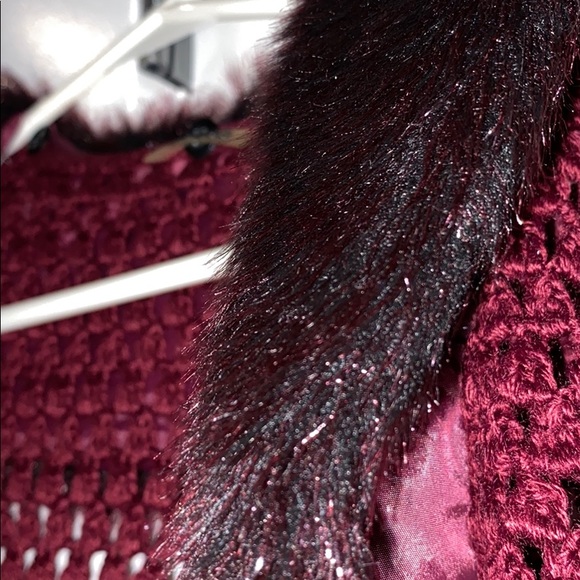 GUESS FANCY CARDIGAN WITH FUR COLLAR - Picture 3 of 4